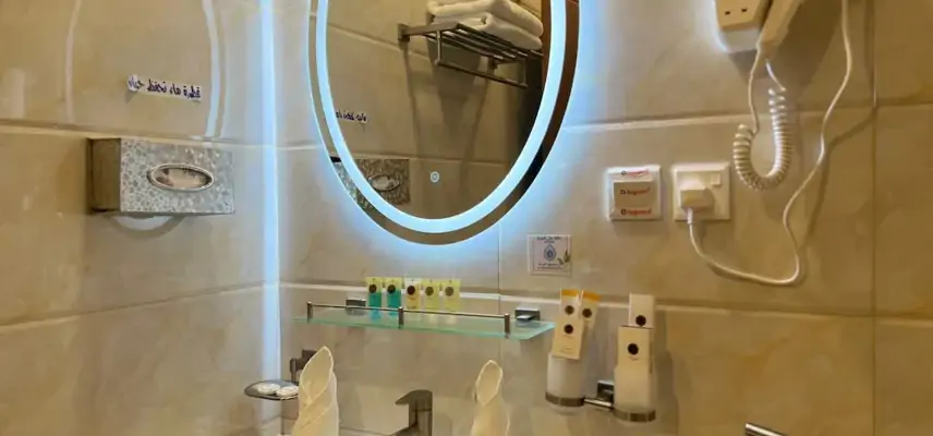 Taj Al Eiman Hotel image